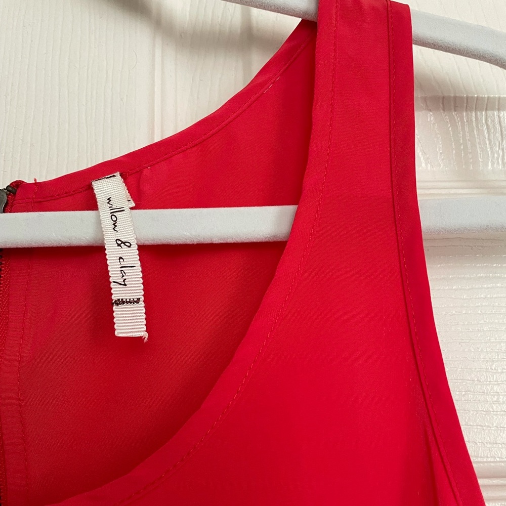 Red-Orange top - Picture 2 of 3